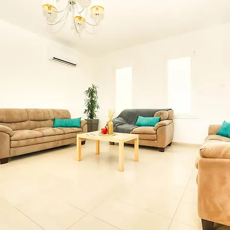 Christina Elité Private Pool Retreat * Ayia Napa