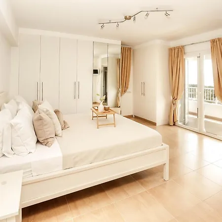 Christina Elité Private Pool Retreat Villa *