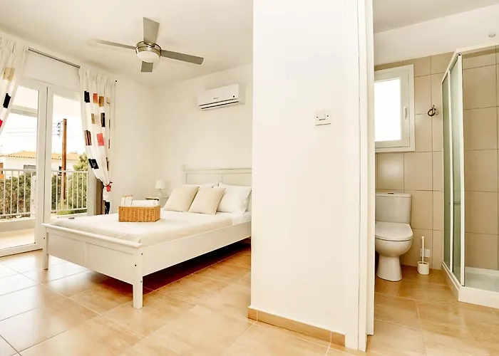 Christina Elite Private Pool Retreat