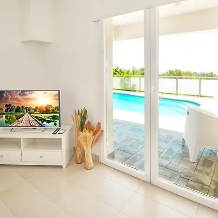 Christina Elite Private Pool Retreat Βίλα Αγία Νάπα